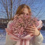 Букет 5 веток розовой гипсофилы с упаковкой